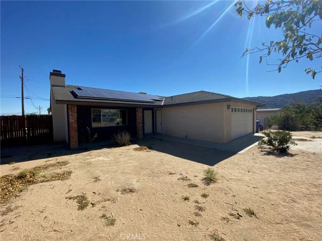 6039 Encelia, 29 Palms, CA 92277