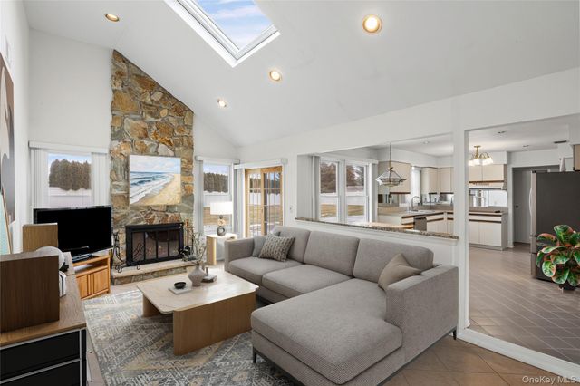 6 Hillview Court, Commack, NY 11725