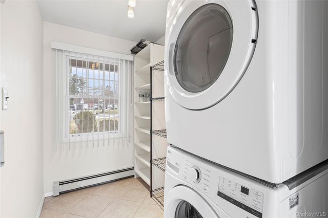 6 Hillview Court, Commack, NY 11725