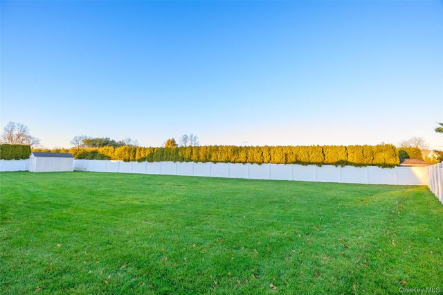 6 Hillview Court, Commack, NY 11725