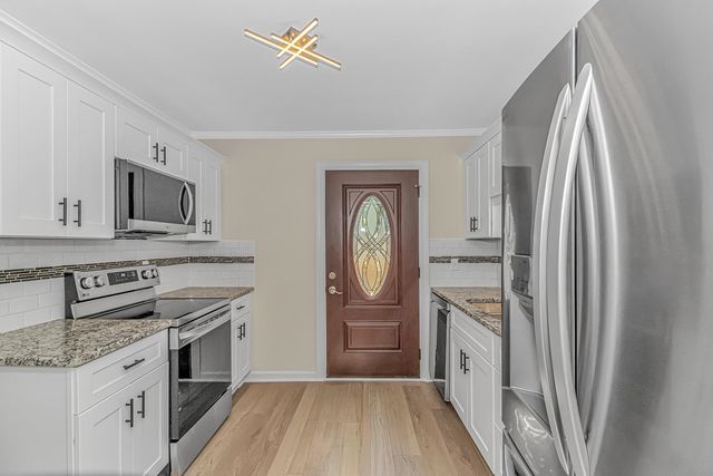 313 N Poplar Dr., Myrtle Beach, SC 29575