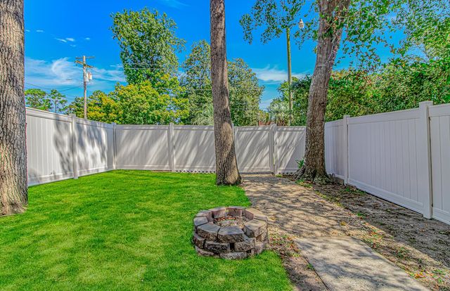 313 N Poplar Dr., Myrtle Beach, SC 29575