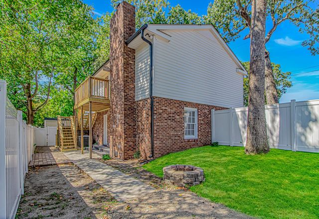 313 N Poplar Dr., Myrtle Beach, SC 29575