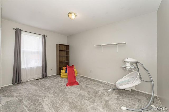 615 Country Lake Drive, St Peters, MO 63376