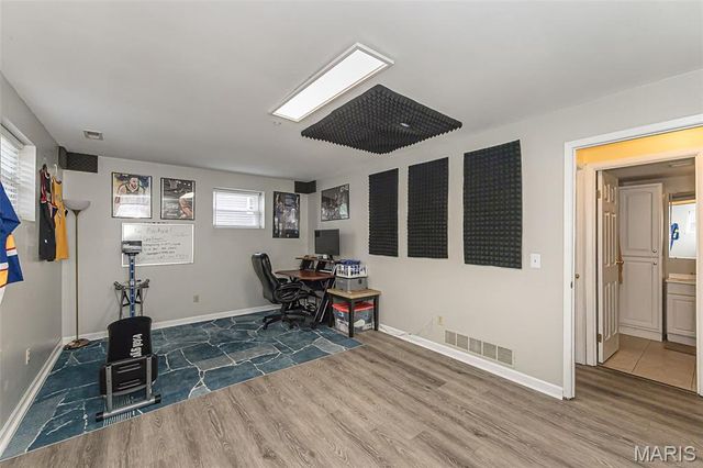 615 Country Lake Drive, St Peters, MO 63376