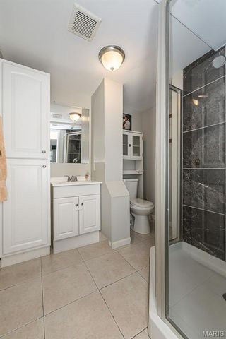 615 Country Lake Drive, St Peters, MO 63376