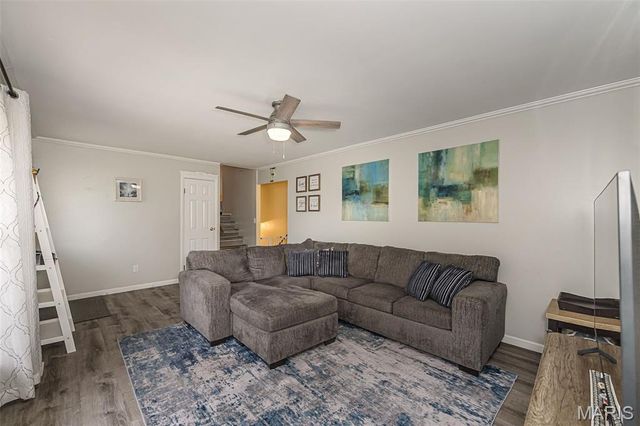 615 Country Lake Drive, St Peters, MO 63376