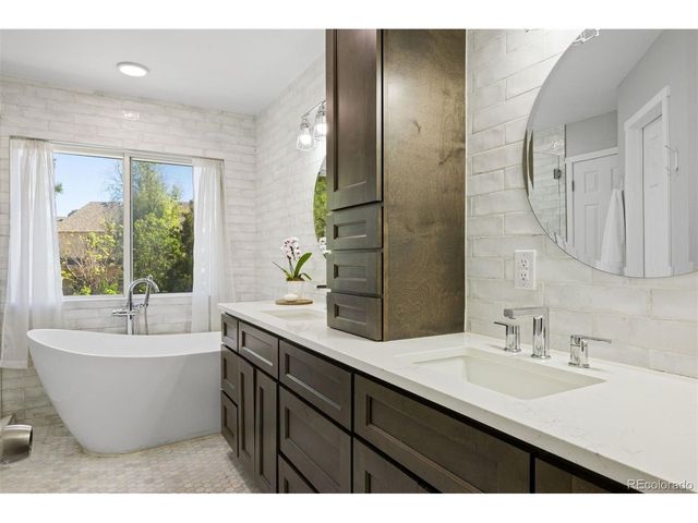 10062 Granite Hill Dr, Parker, CO 80134