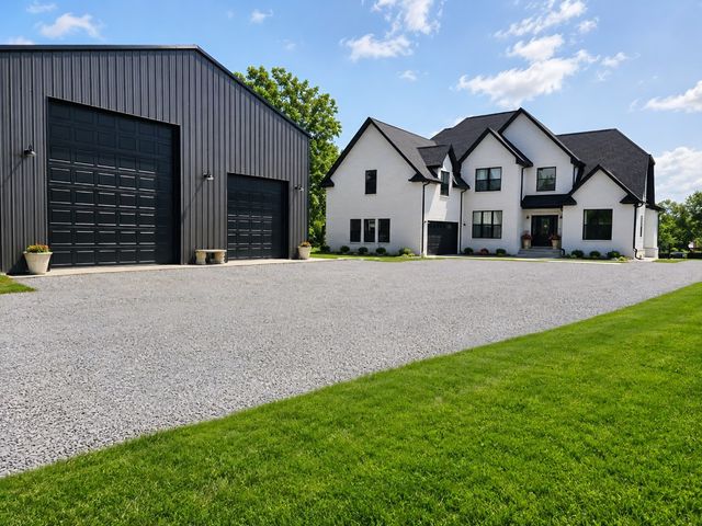 3515 Highway 48, Cunningham, TN 37052