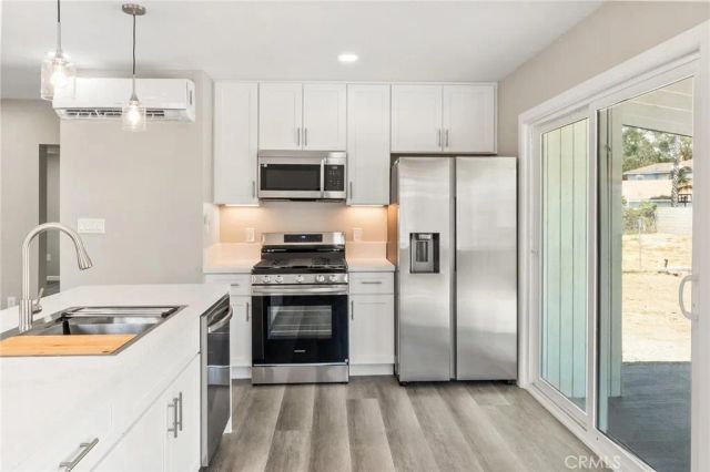 9831 Oleander Avenue, Fontana, CA 92335