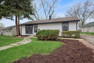 972 Osage Court, Carpentersville, IL 60110