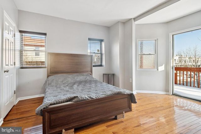 2743 GUILFORD AVE, Baltimore, MD 21218