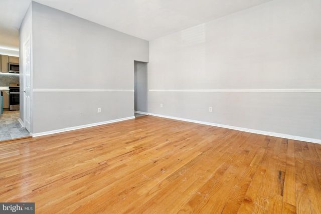 2743 GUILFORD AVE, Baltimore, MD 21218