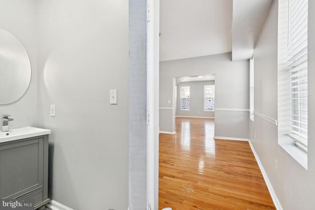 2743 GUILFORD AVE, Baltimore, MD 21218