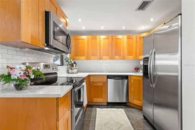 837 42ND AVENUE N, St Petersburg, FL 33703