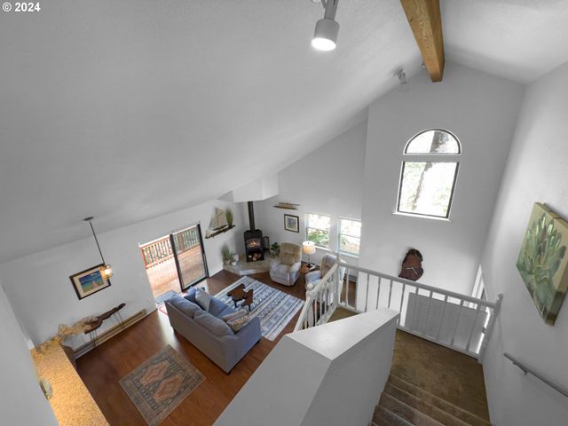 1735 ARCH Ln, Brookings, OR 97415