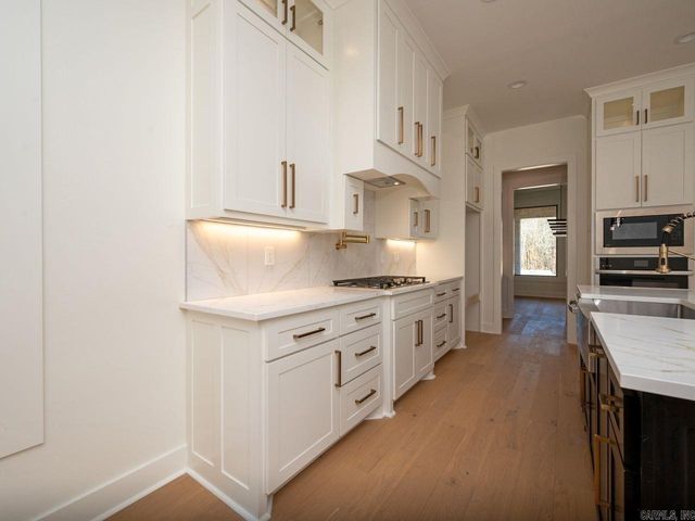 145 Kinley Loop Drive, Little Rock, AR 72223