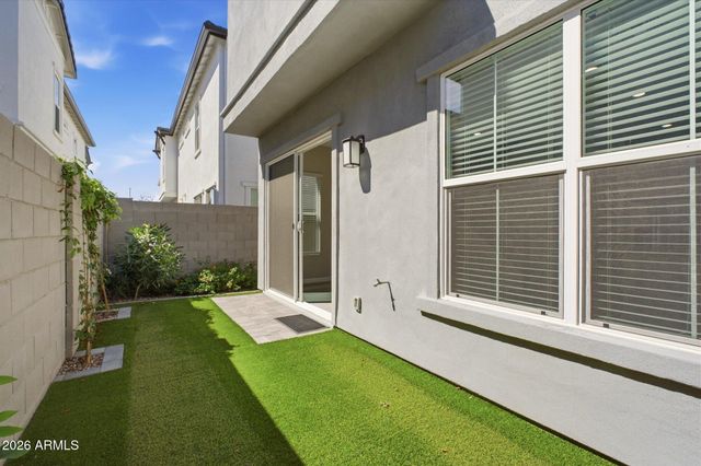 5027 E GALLOP Way, Scottsdale, AZ 85254