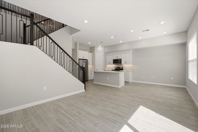 5027 E GALLOP Way, Scottsdale, AZ 85254