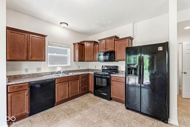 793 N Crystal Drive, Fortville, IN 46040