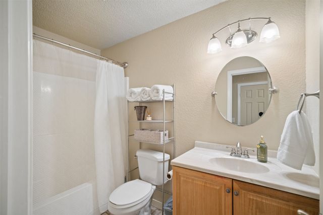 1305 W Waco Street, Broken Arrow, OK 74011