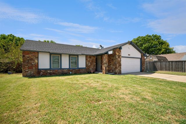 1305 W Waco Street, Broken Arrow, OK 74011