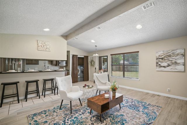 1305 W Waco Street, Broken Arrow, OK 74011