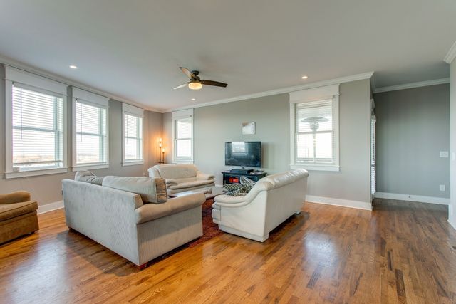 446 37th Ave, N, Nashville, TN 37209