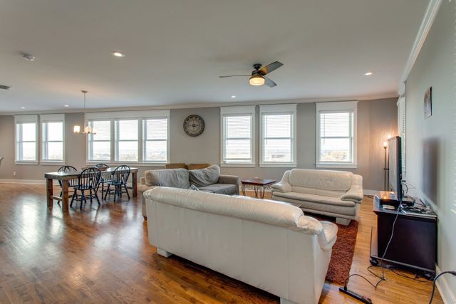 446 37th Ave, N, Nashville, TN 37209