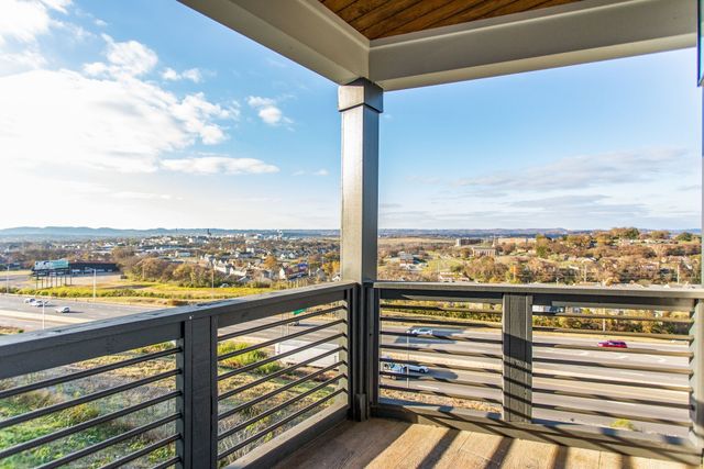 446 37th Ave, N, Nashville, TN 37209