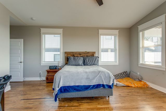 446 37th Ave, N, Nashville, TN 37209