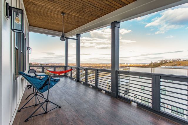 446 37th Ave, N, Nashville, TN 37209