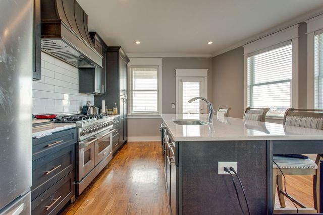 446 37th Ave, N, Nashville, TN 37209