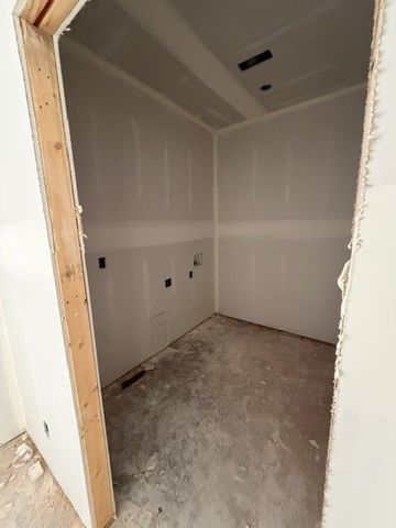 1 Croxton Lane, Bella Vista, AR 72751