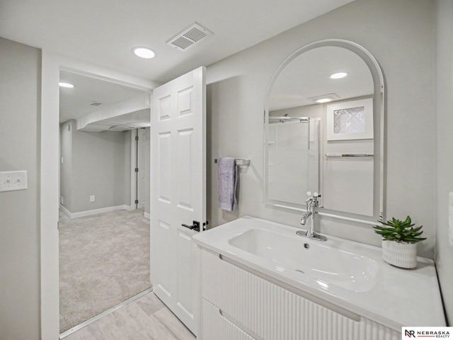 2810 S 11th Street, Lincoln, NE 68502