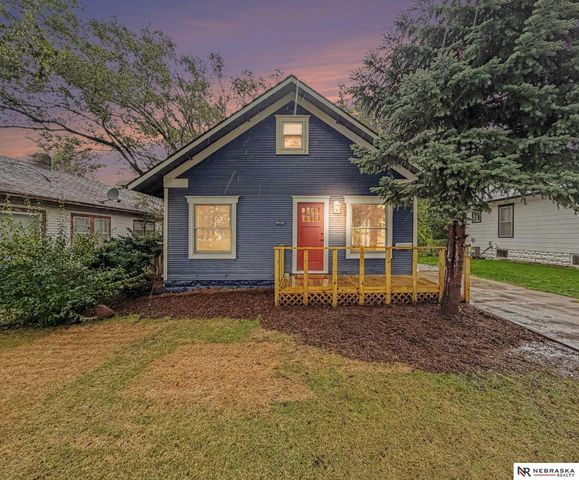 2810 S 11th Street, Lincoln, NE 68502