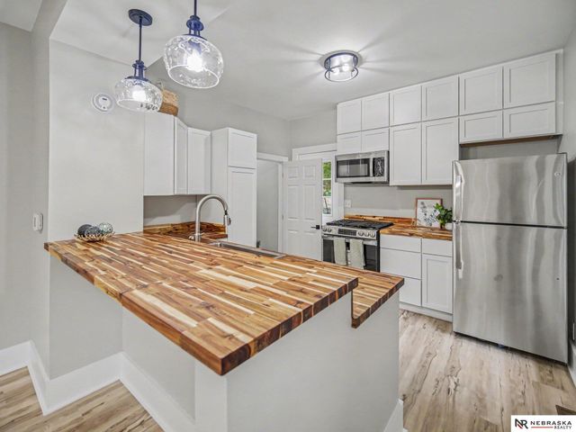 2810 S 11th Street, Lincoln, NE 68502