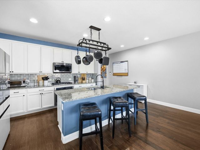 1056 Mesa Crest Drive, Fort Worth, TX 76052