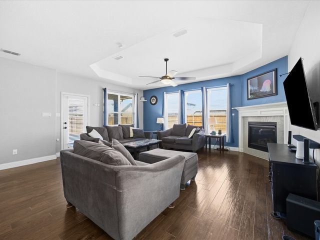 1056 Mesa Crest Drive, Fort Worth, TX 76052