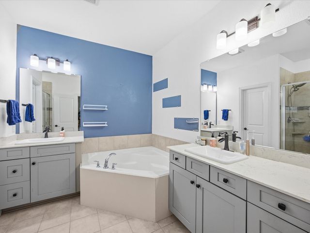 1056 Mesa Crest Drive, Fort Worth, TX 76052