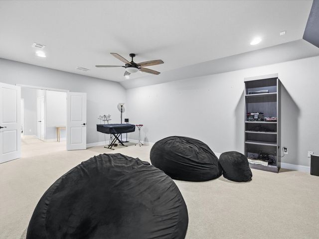 1056 Mesa Crest Drive, Fort Worth, TX 76052