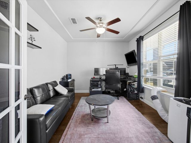 1056 Mesa Crest Drive, Fort Worth, TX 76052