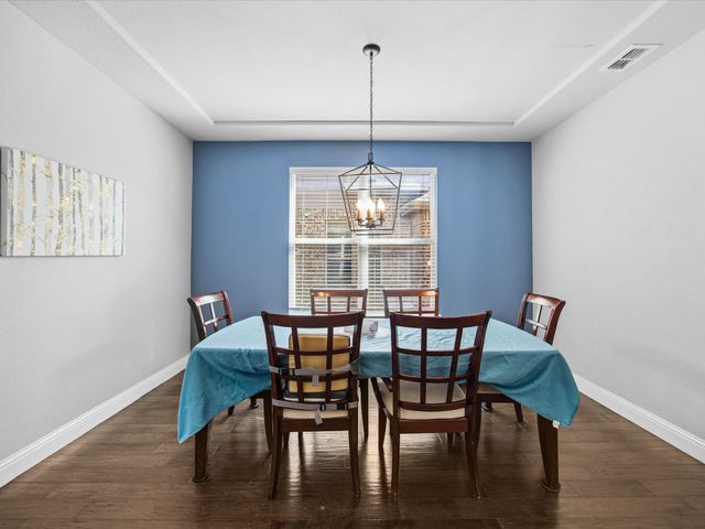 1056 Mesa Crest Drive, Fort Worth, TX 76052