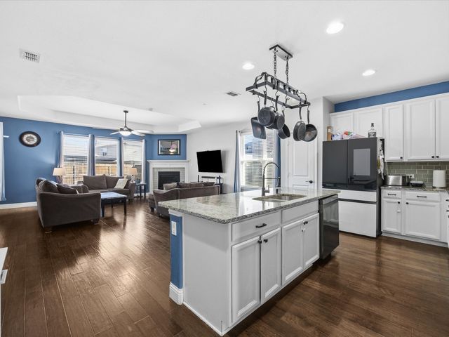 1056 Mesa Crest Drive, Fort Worth, TX 76052