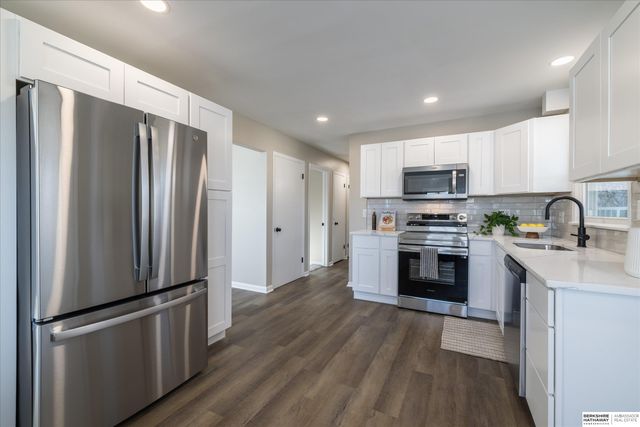 706 Lemay Drive, Bellevue, NE 68005