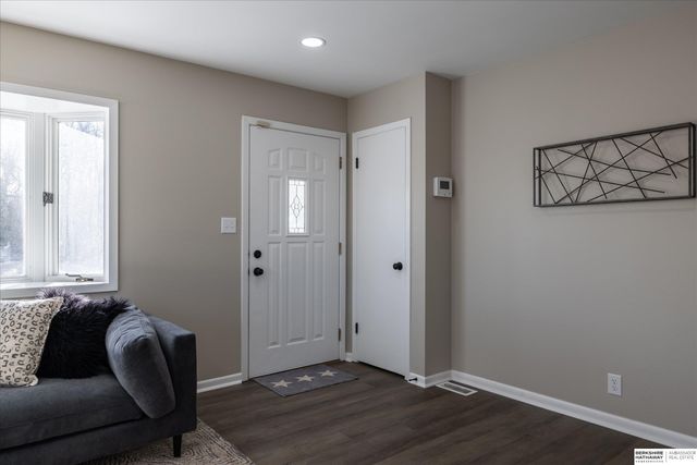 706 Lemay Drive, Bellevue, NE 68005