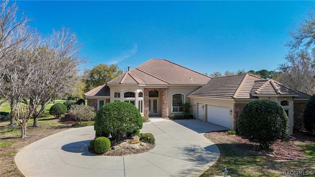 3207 W Wentworth Loop, Lecanto, FL 34461