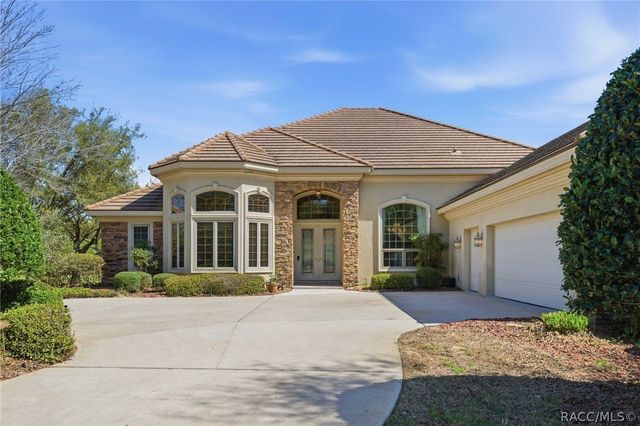 3207 W Wentworth Loop, Lecanto, FL 34461