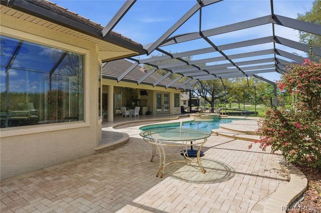 3207 W Wentworth Loop, Lecanto, FL 34461