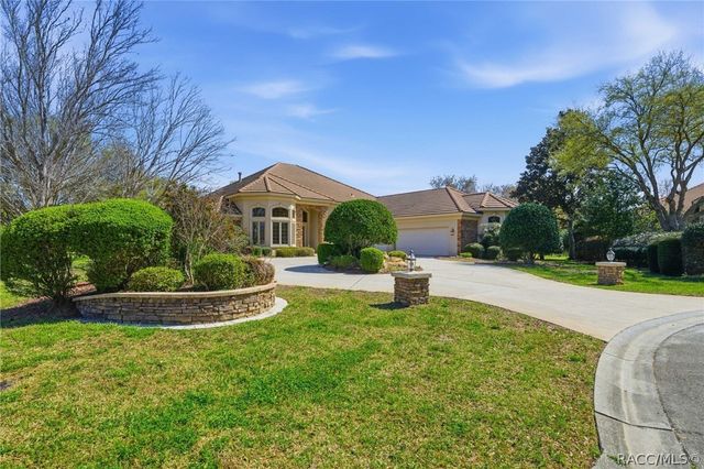 3207 W Wentworth Loop, Lecanto, FL 34461